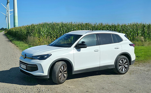 Der Volkswagen (VW) Tiguan der Fahrschule Rosenboom in Westerholt